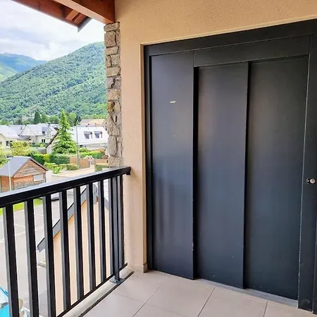 Daire Luchon Superbe 8 Places 80m2 Vue Montagne 180 Saint-Mamet
