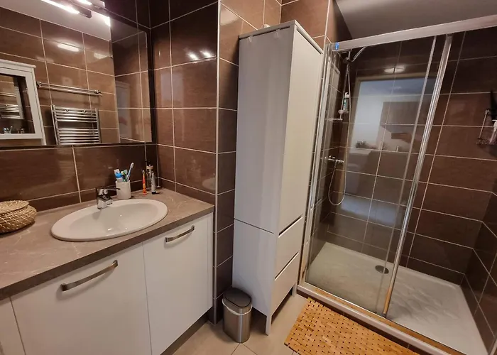 Apartment Luchon Superbe 8 Places 80m2 Vue Montagne 180